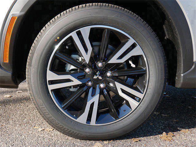 New 2026 Mitsubishi Eclipse Cross SE image 3