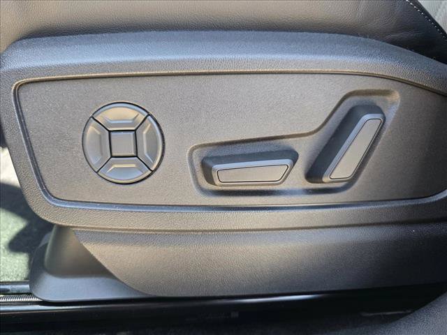 New 2025 Audi Q5 Premium Plus w/ Premium Plus AWD/4WD image 15