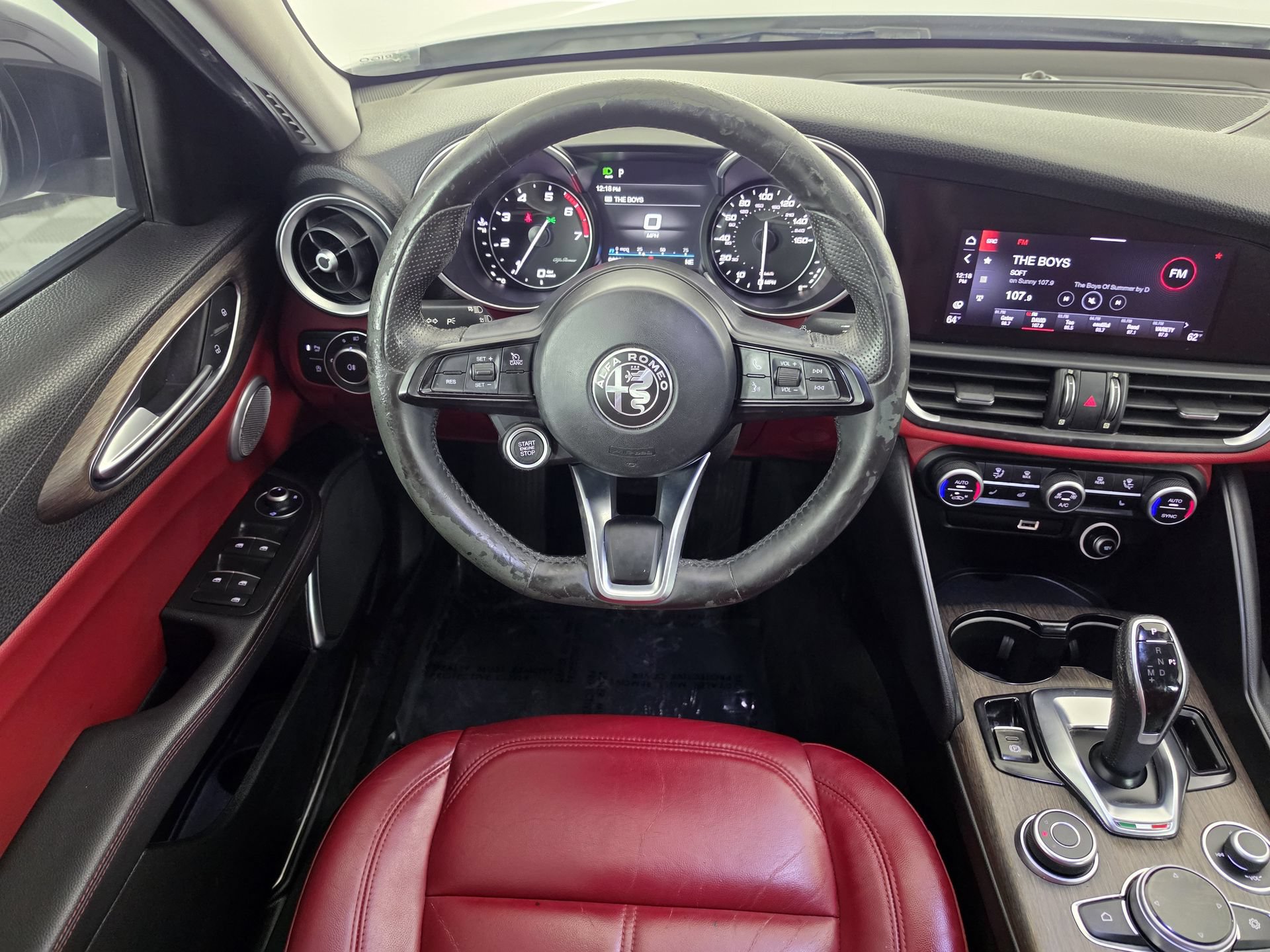 Used 2020 Alfa Romeo Giulia Ti w/ Nero Edizione RWD image 34