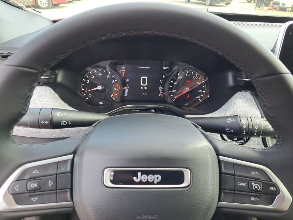New 2026 Jeep Compass Latitude image 10