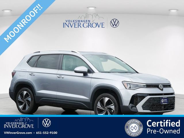 Certified 2025 Volkswagen Taos SE AWD/4WD image 1