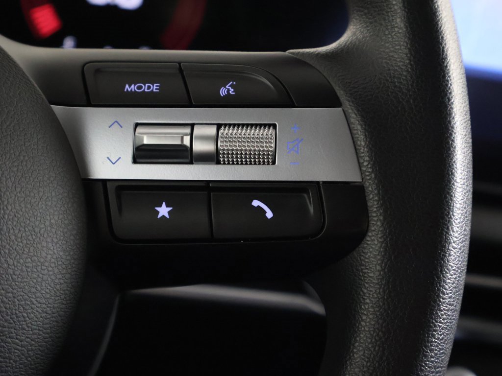 Certified 2025 Hyundai Tucson SE image 35