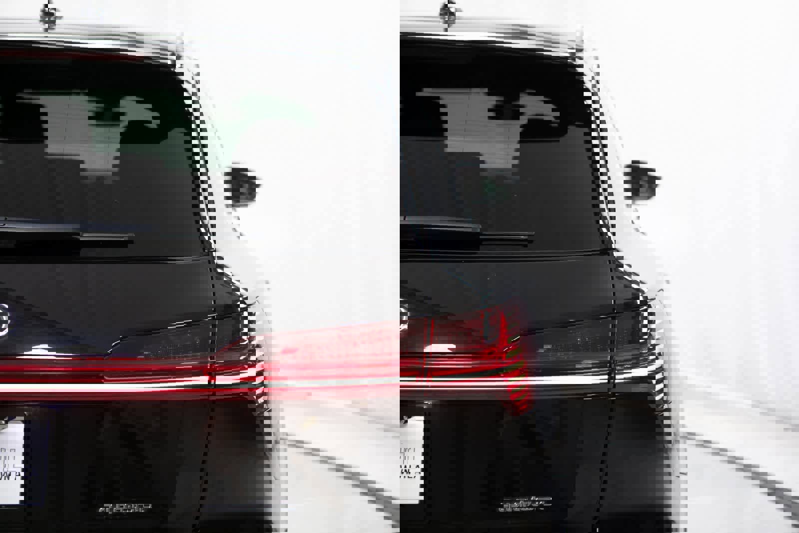 Used 2022 Audi e-tron Premium Plus w/ Premium Plus Package image 36