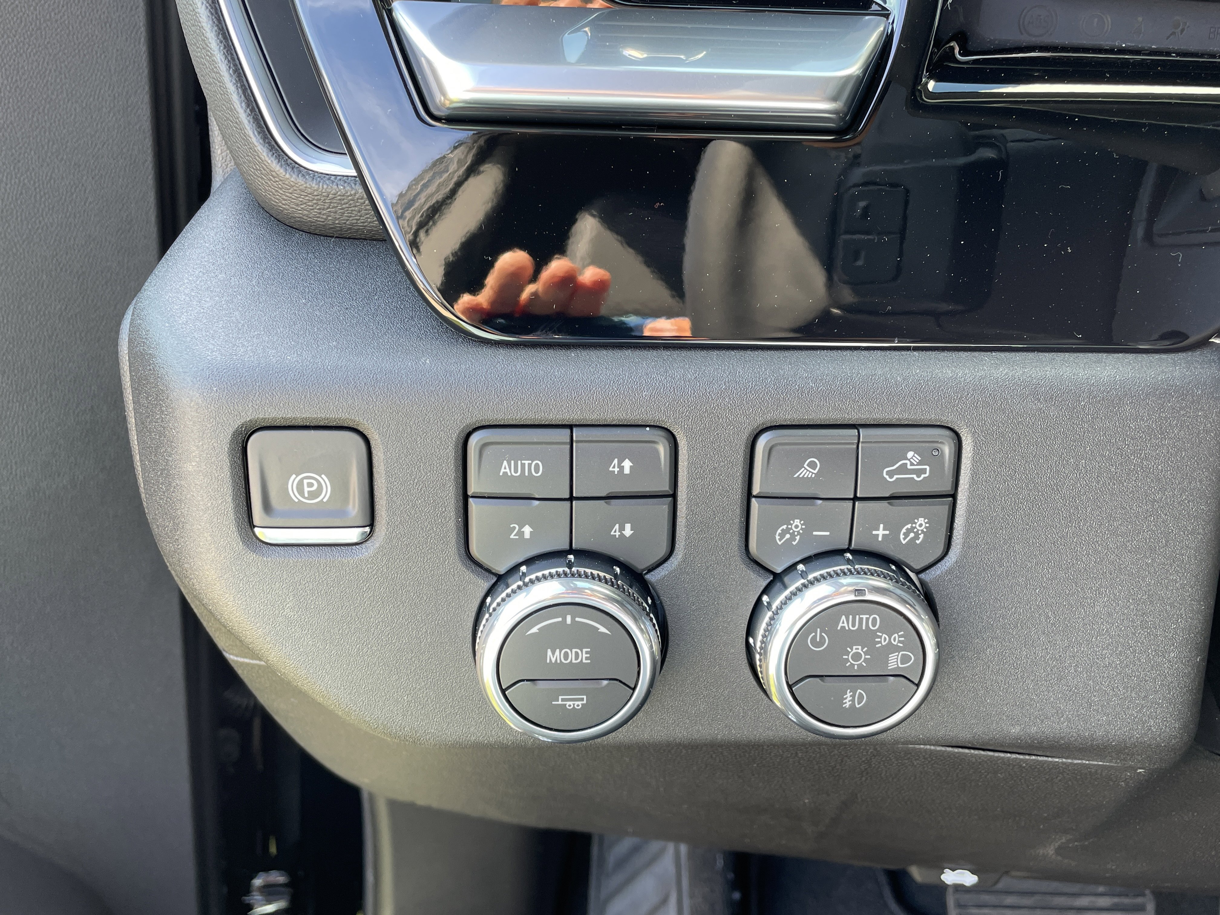 New 2026 GMC Sierra 1500 SLT w/ SLT Premium Package image 21