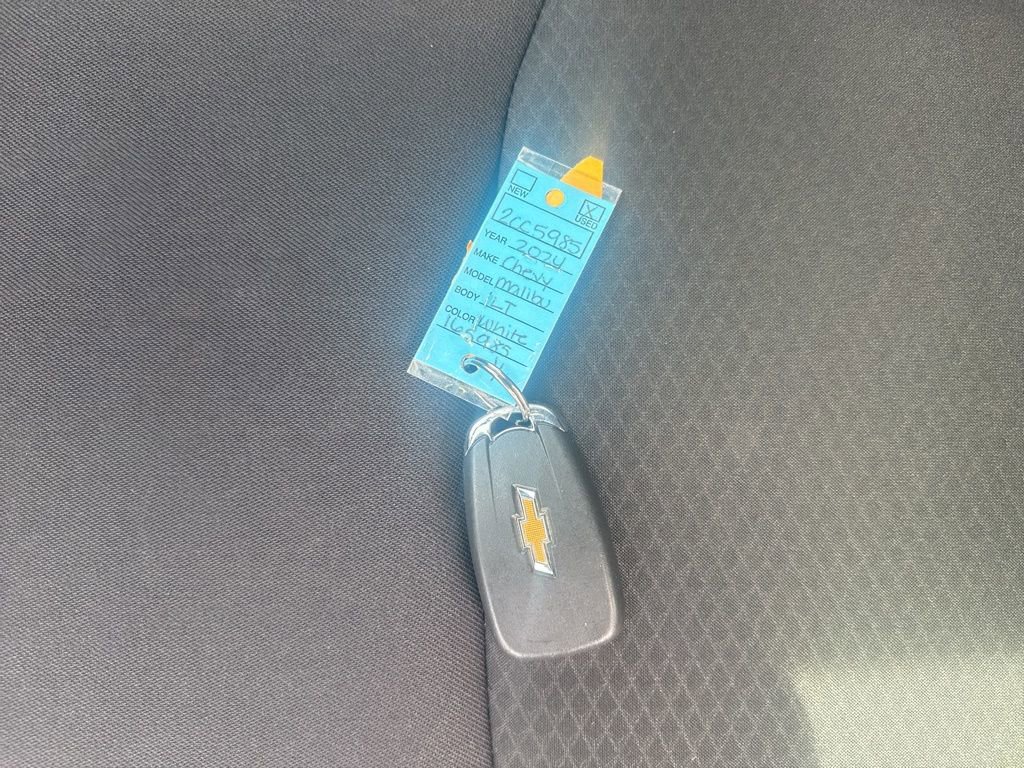 Used 2024 Chevrolet Malibu LT w/ Sport Edition image 37