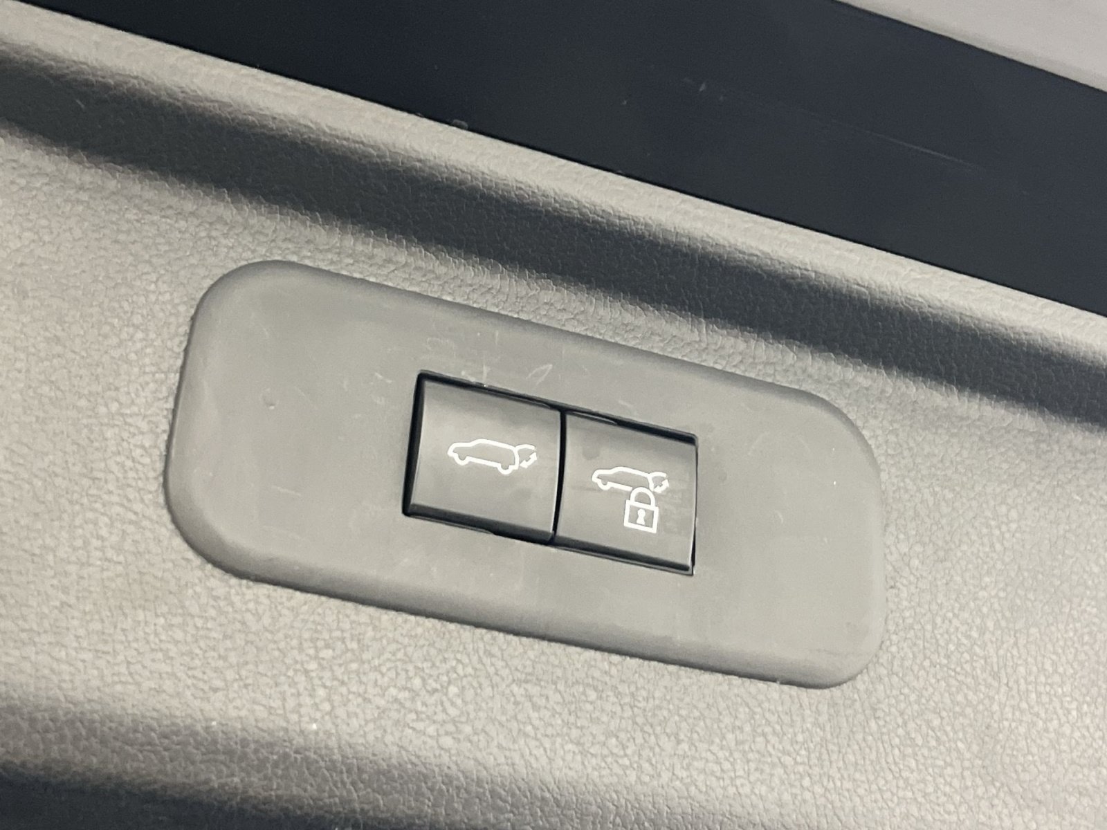 Used 2025 Toyota Grand Highlander AWD image 25
