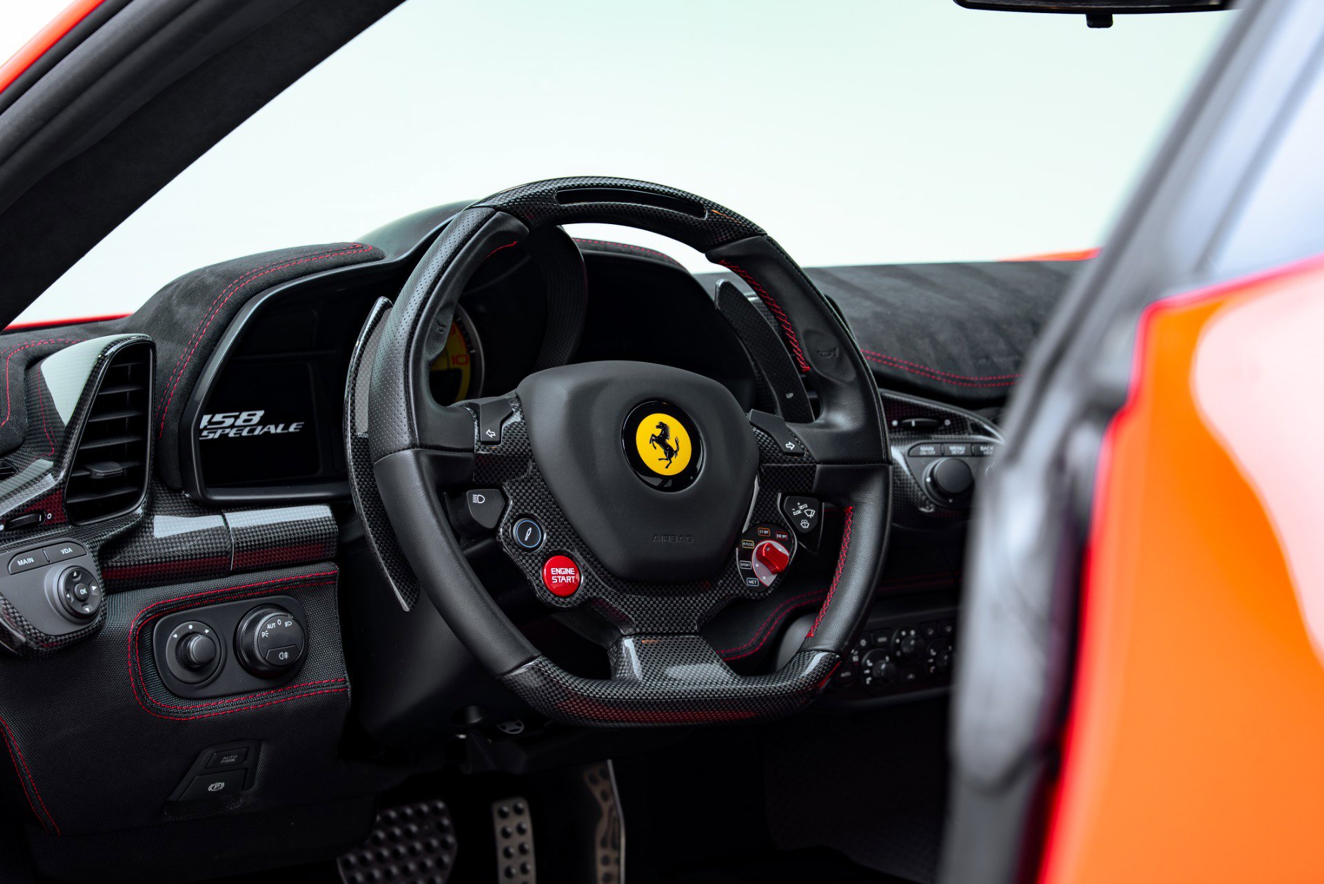 Used 2015 Ferrari 458 Speciale Coupe RWD image 43