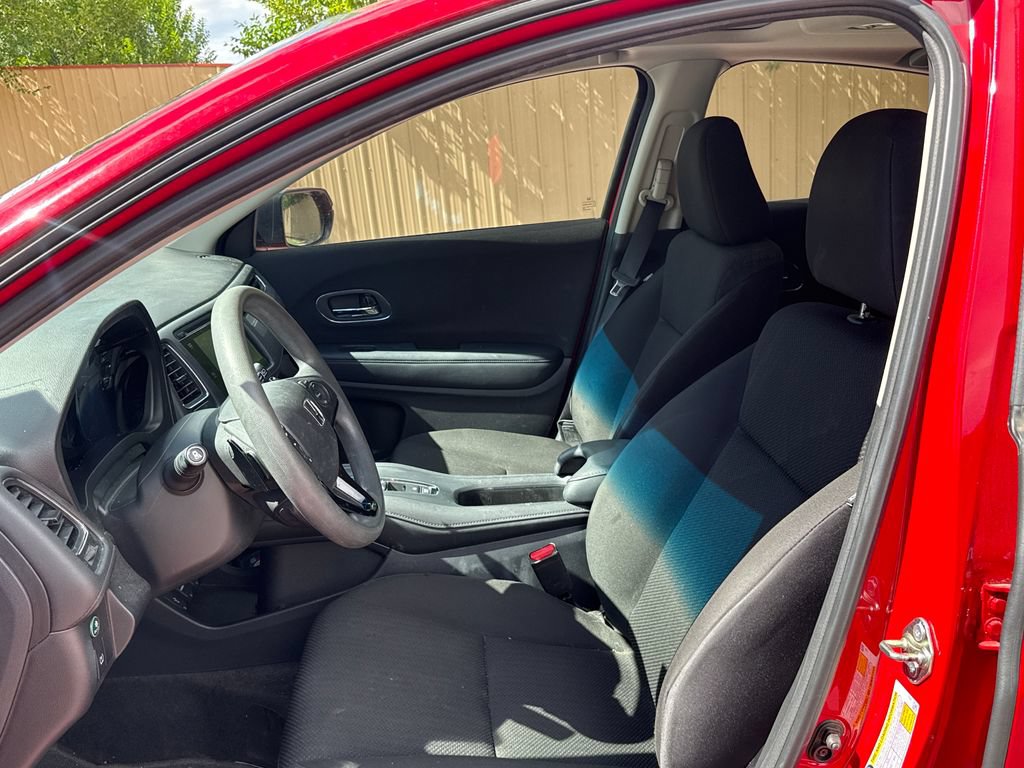 Used 2017 Honda HR-V EX image 10
