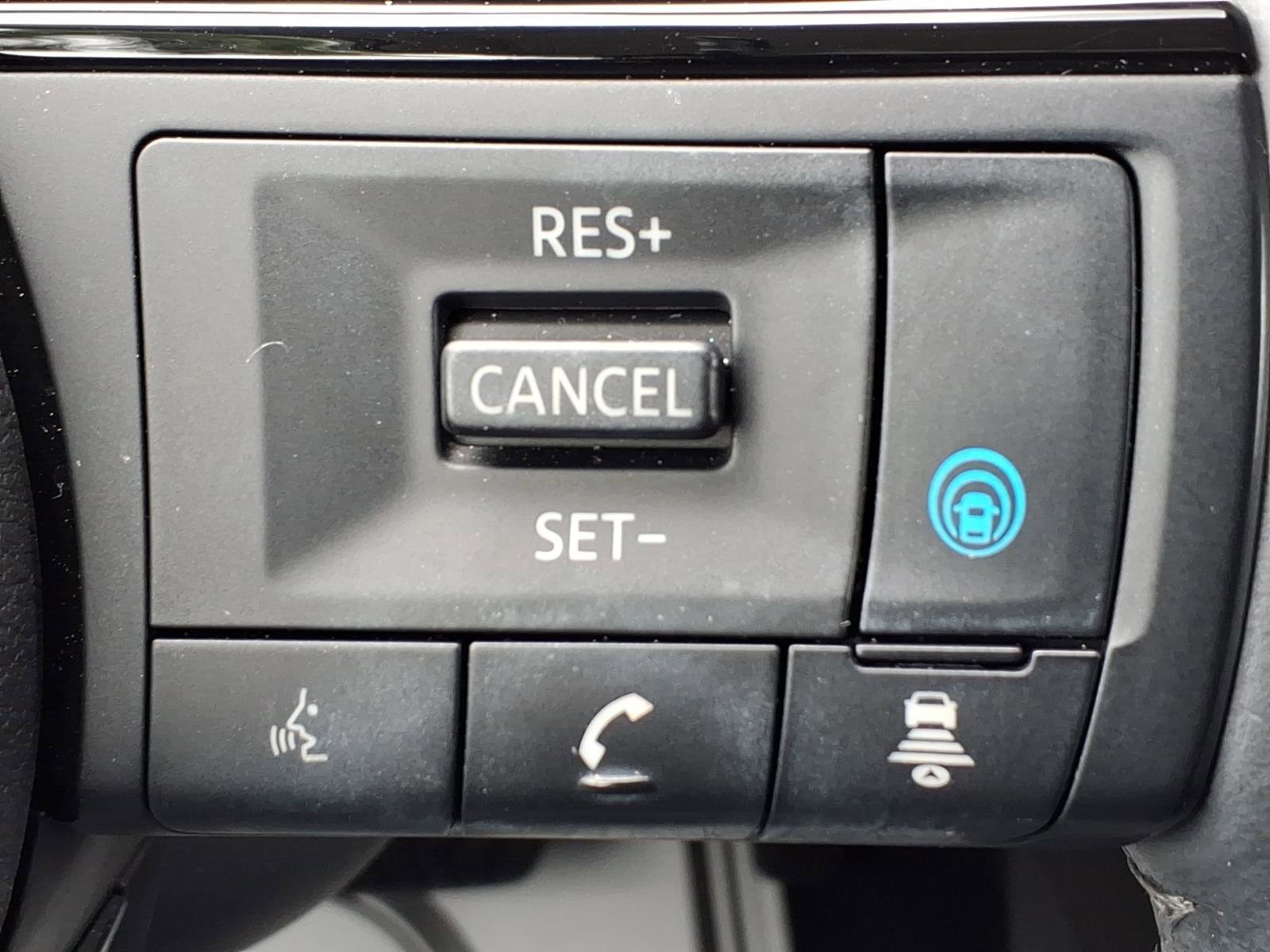 Certified 2023 Nissan Rogue SL image 33