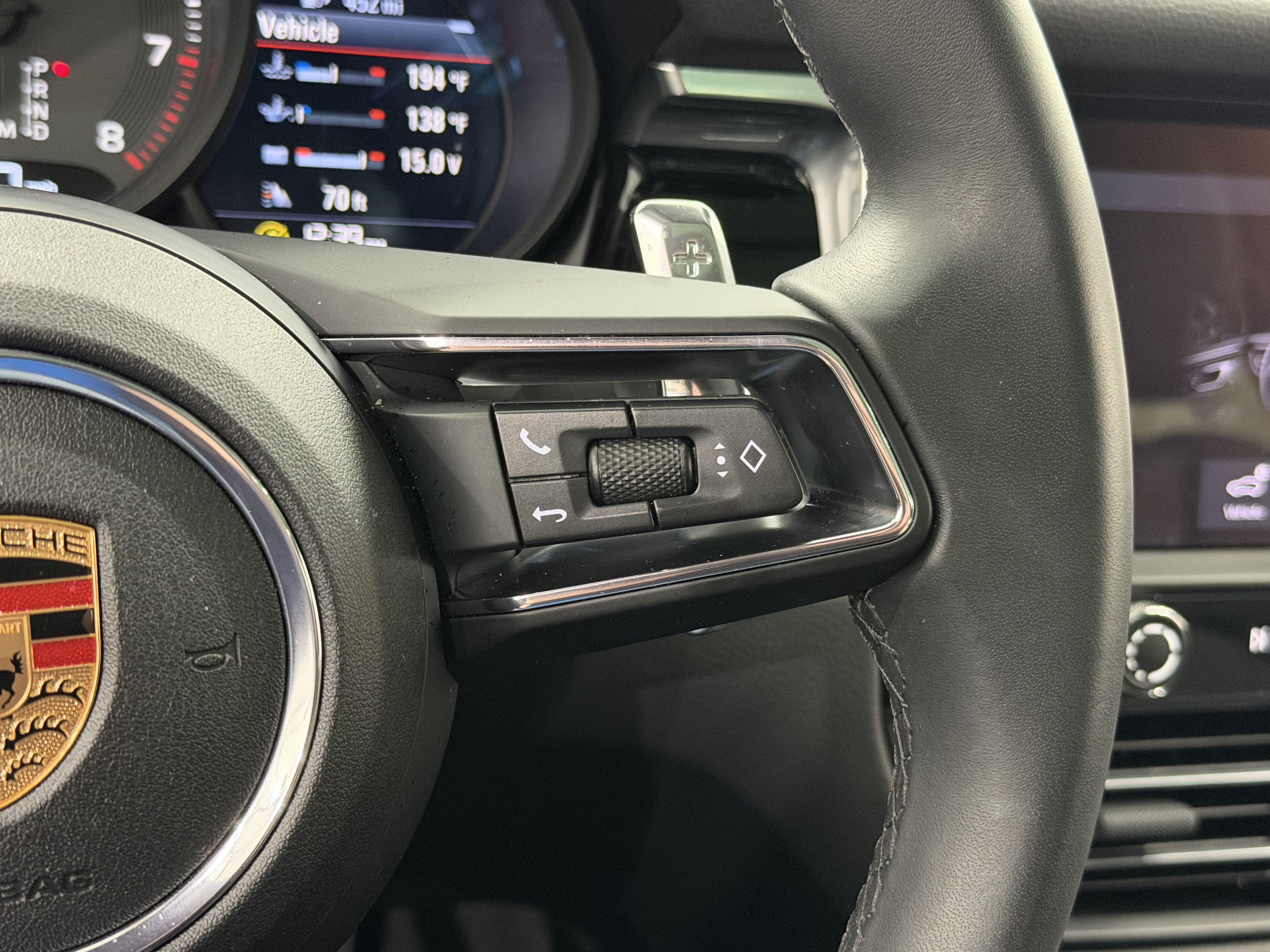 Certified 2025 Porsche Macan image 51