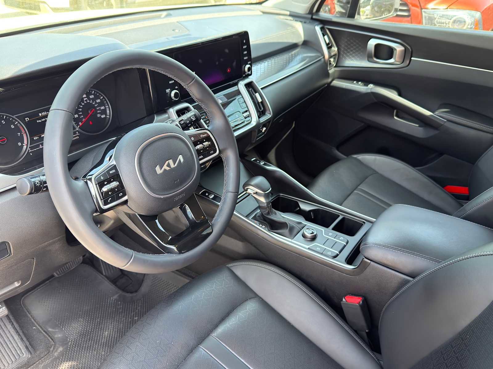 Certified 2023 Kia Sorento S image 9