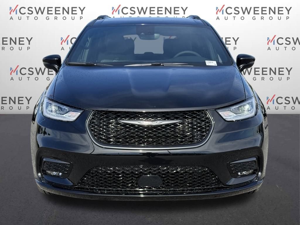 New 2026 Chrysler Pacifica Select w/ S Appearance Package image 8
