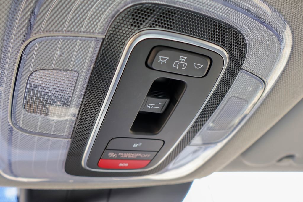 Used 2024 Hyundai Elantra Limited image 20