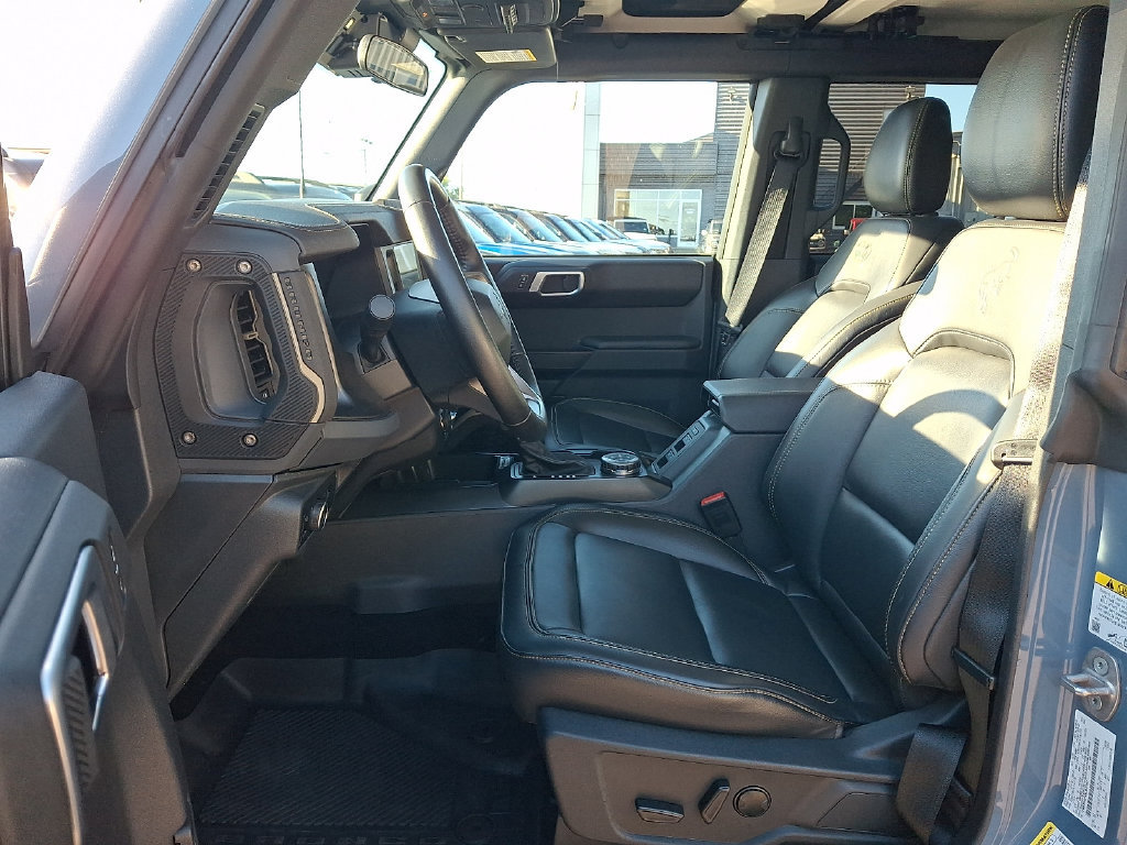 Certified 2025 Ford Bronco Badlands AWD/4WD image 14