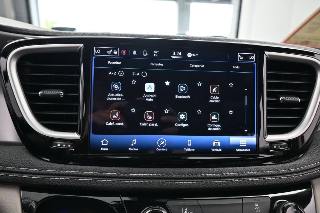 Used 2022 Chrysler Pacifica Touring-L FWD image 20
