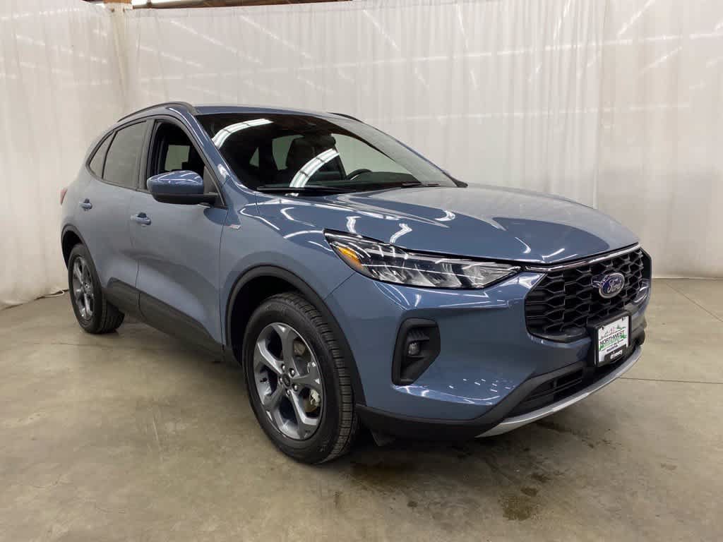 Used 2025 Ford Escape ST-Line Select AWD/4WD image 8