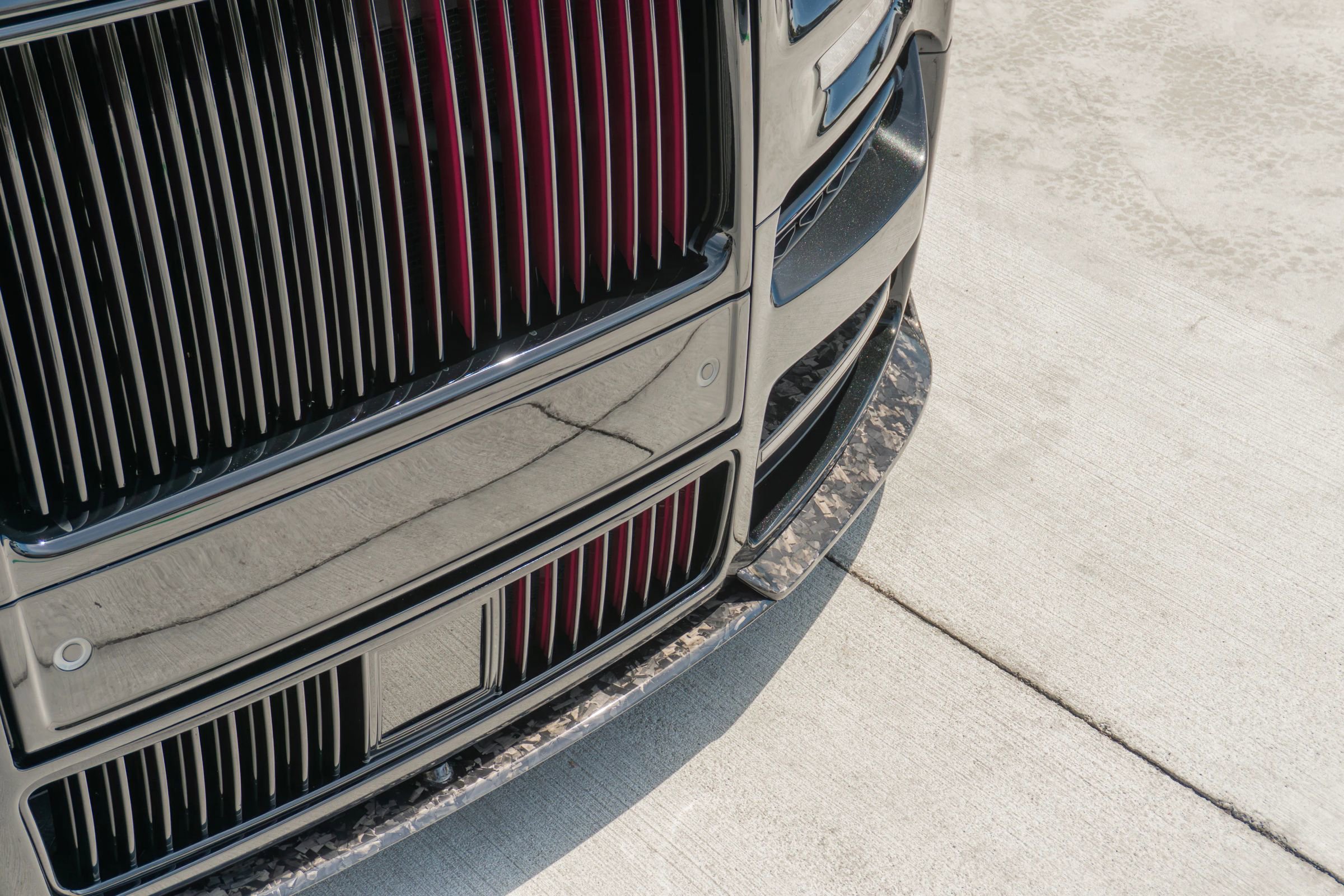 Used 2023 Rolls-Royce Phantom Sedan RWD image 30