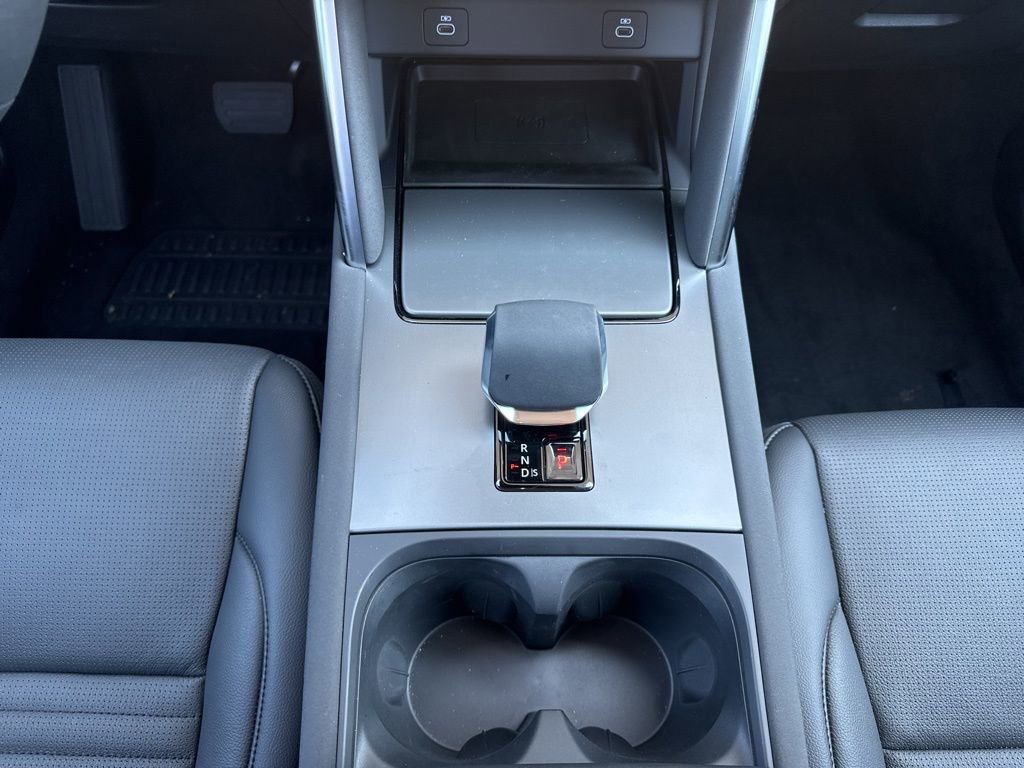 New 2024 Land Rover Discovery Sport S image 23