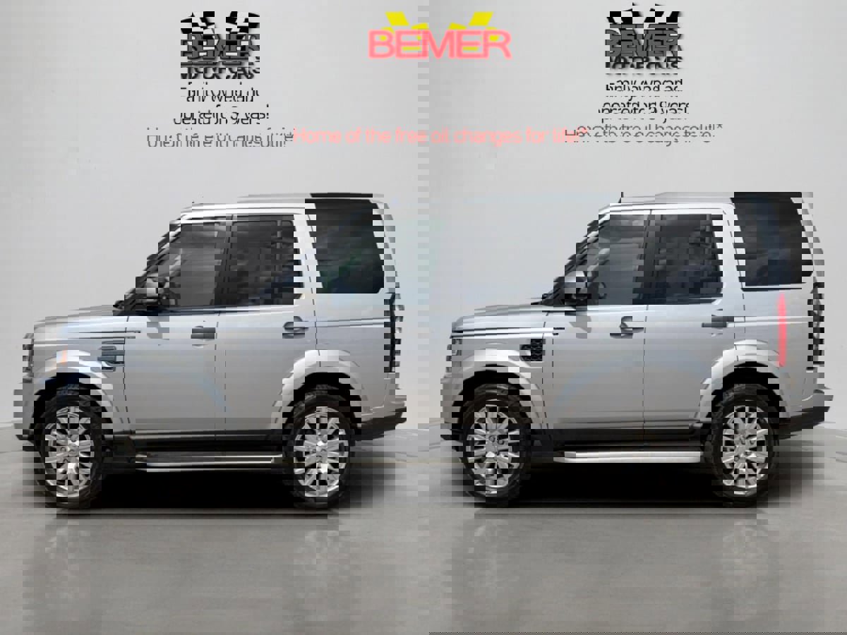 Used 2016 Land Rover LR4 image 2