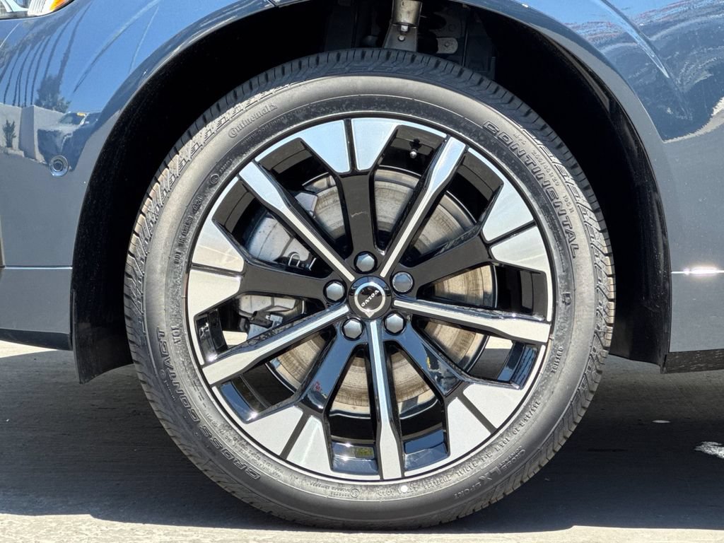 New 2026 Volvo XC60 T8 Plus w/ Protection Package Premier AWD/4WD image 25