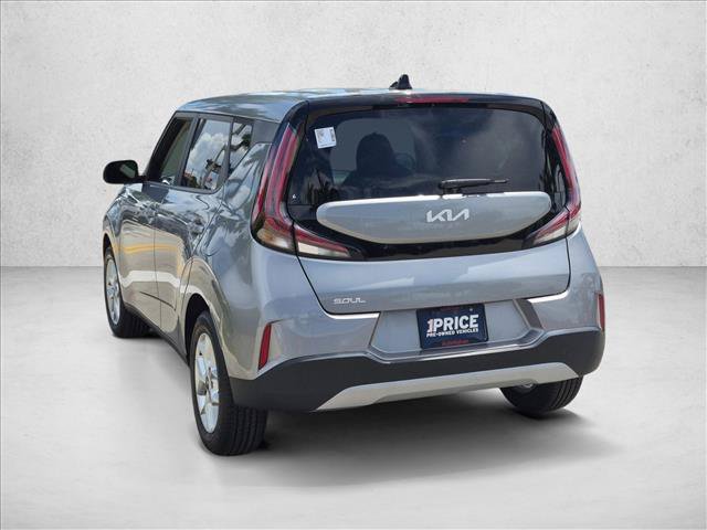 Used 2024 Kia Soul LX w/ Option Group 015 FWD image 8