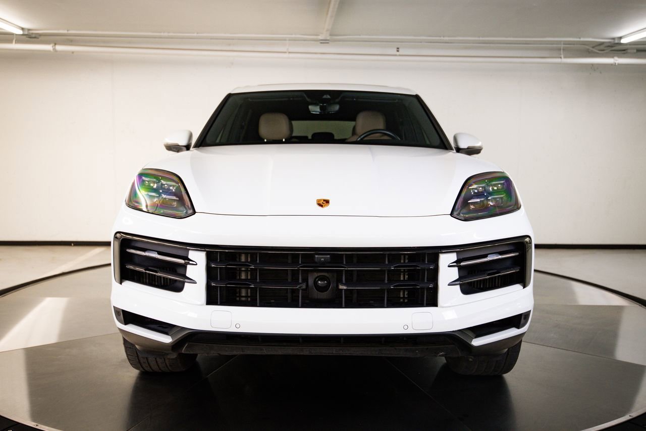Certified 2024 Porsche Cayenne AWD/4WD image 10