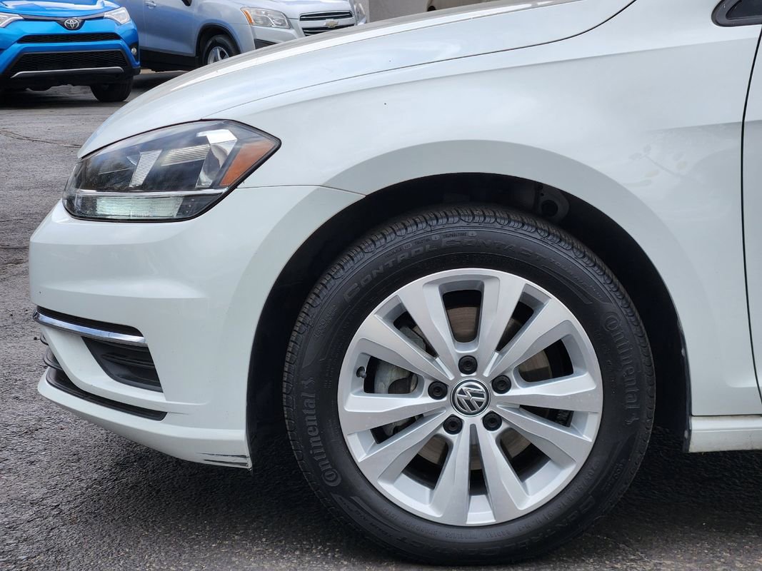 Used 2020 Volkswagen Golf 4-Door image 11