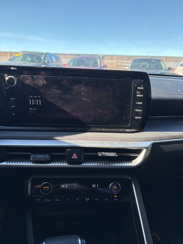 Used 2023 Kia K5 GT-Line image 12