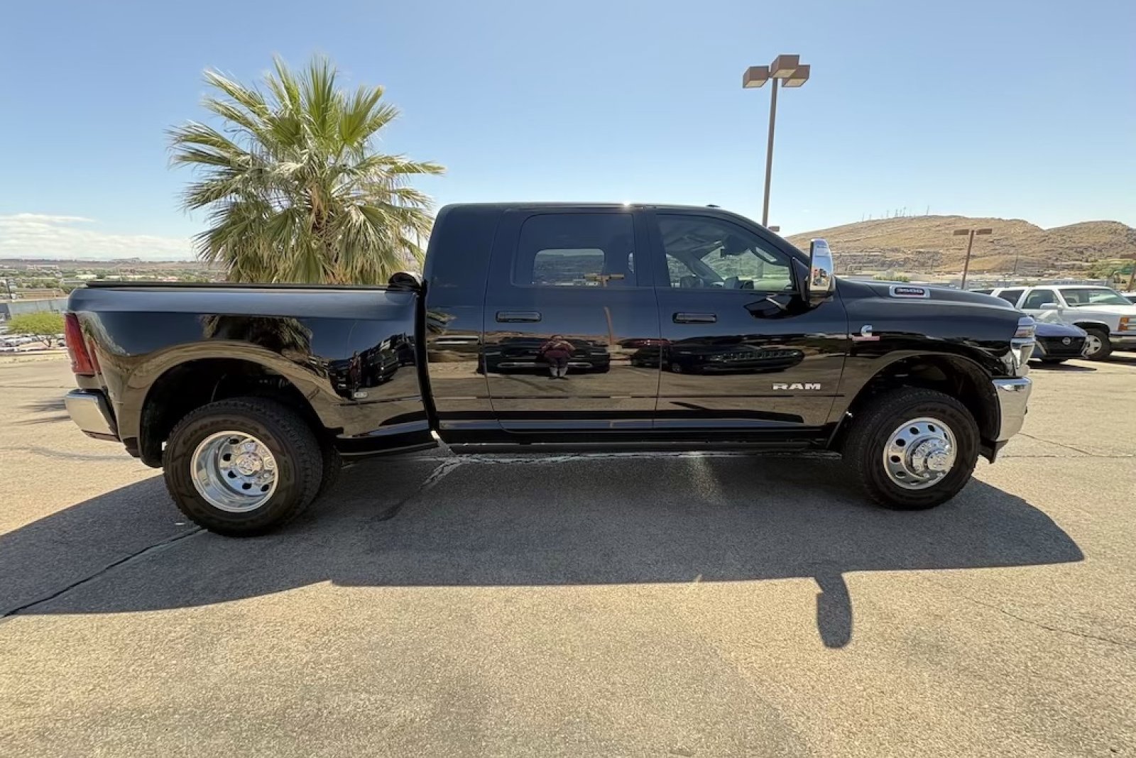 Used 2026 RAM 3500 Laramie AWD/4WD image 6