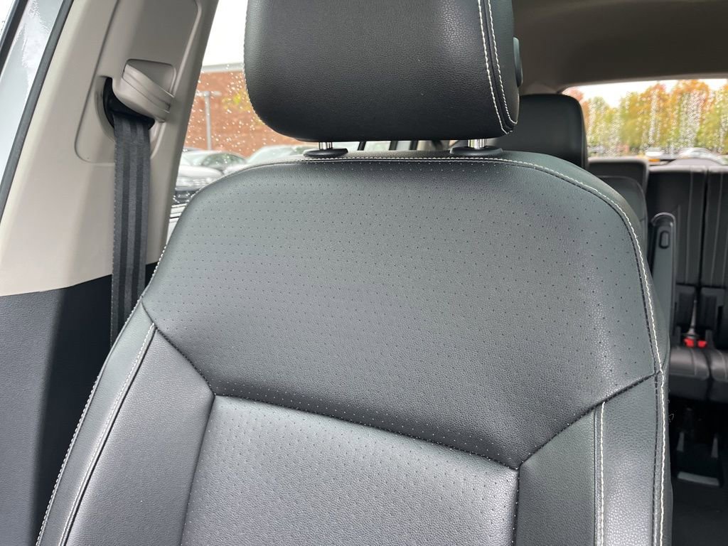 Used 2023 Volkswagen Atlas SEL R-Line image 21