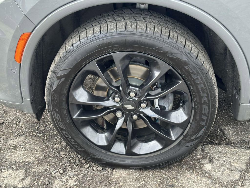 Used 2023 Dodge Durango GT image 9