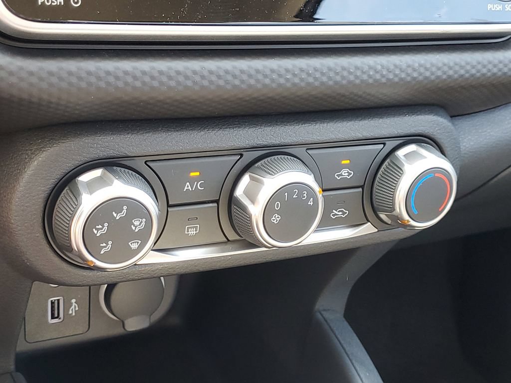 New 2025 Nissan Kicks Play S FWD image 29