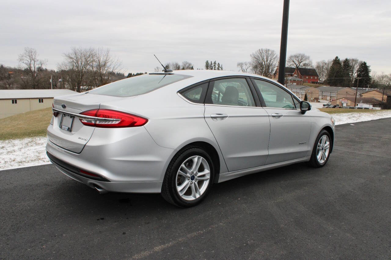 Used 2018 Ford Fusion S image 4