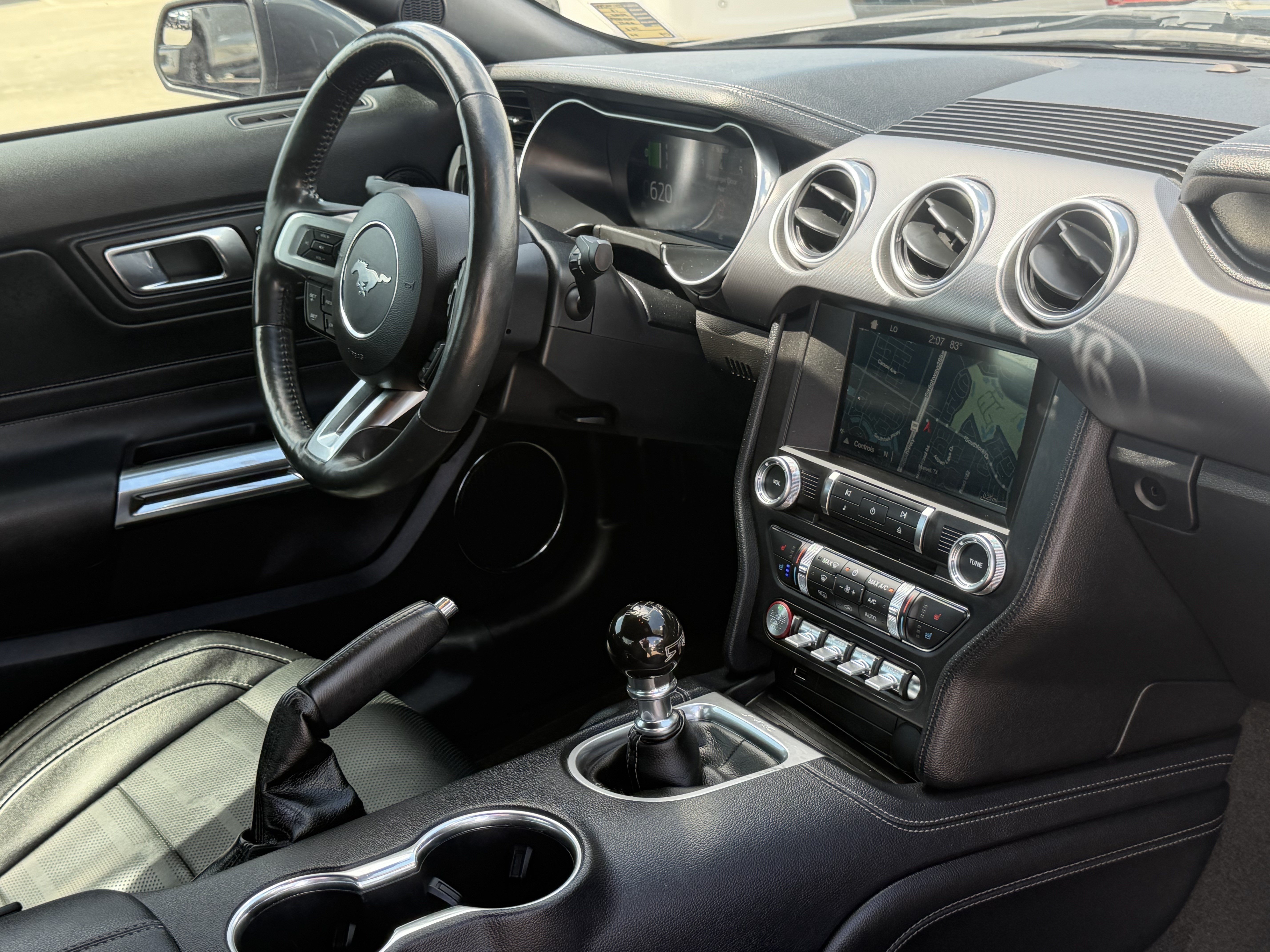 Used 2018 Ford Mustang GT Premium w/ Equipment Group 401A RWD image 17