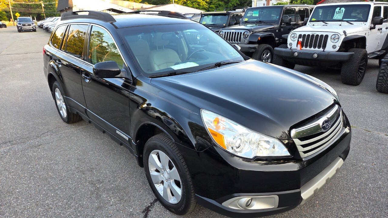 Used 2010 Subaru Outback 2.5i Limited AWD/4WD image 19