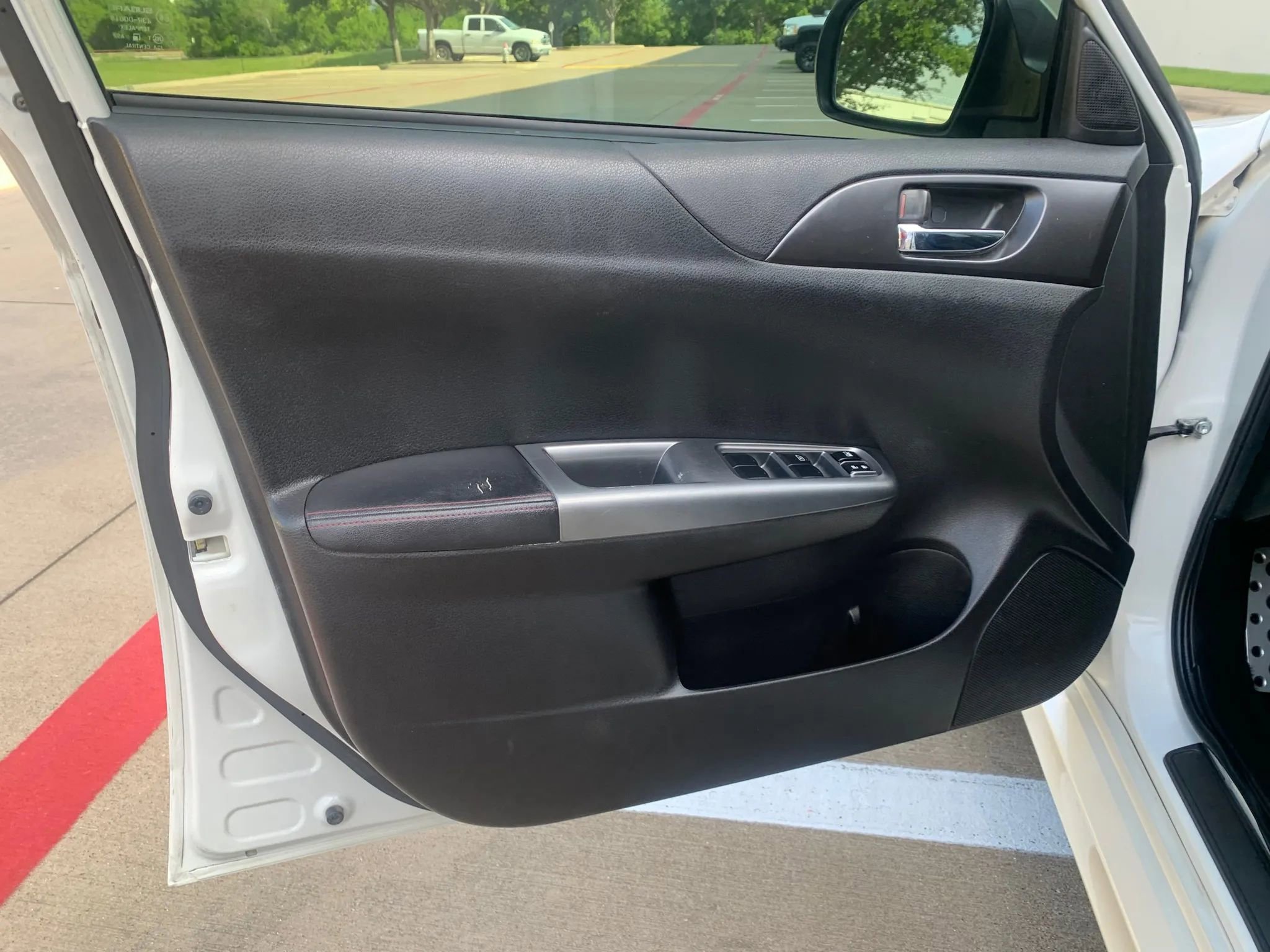 Used 2014 Subaru Impreza WRX Hatchback image 15