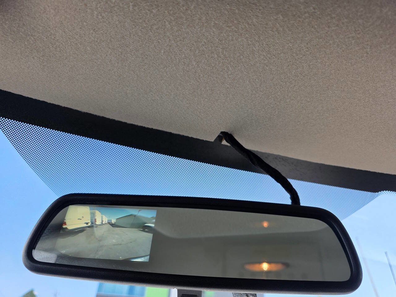 Used 2023 GMC Savana 3500 Extended w/ Driver Convenience Package image 9