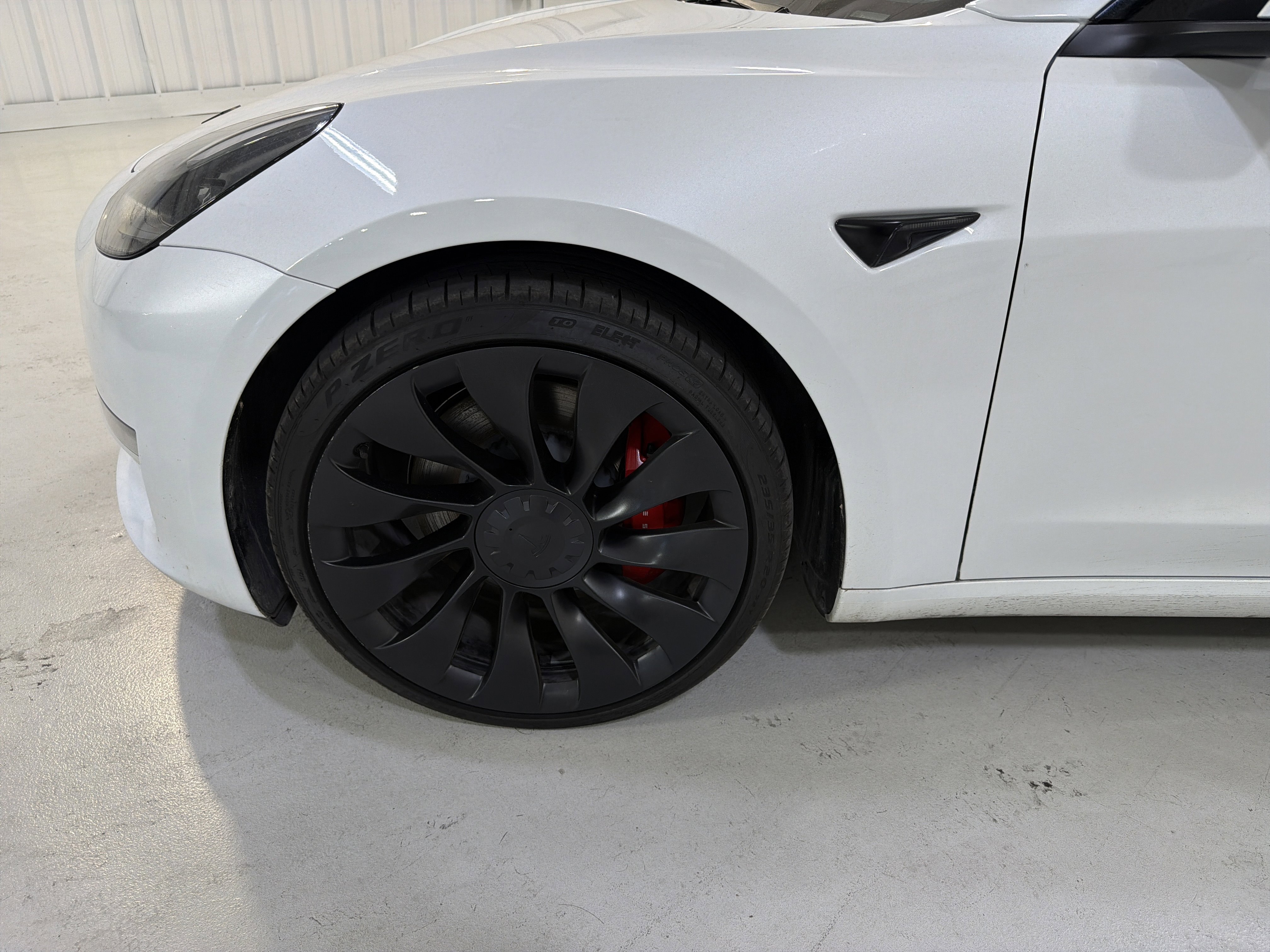 Used 2023 Tesla Model 3 Performance image 9