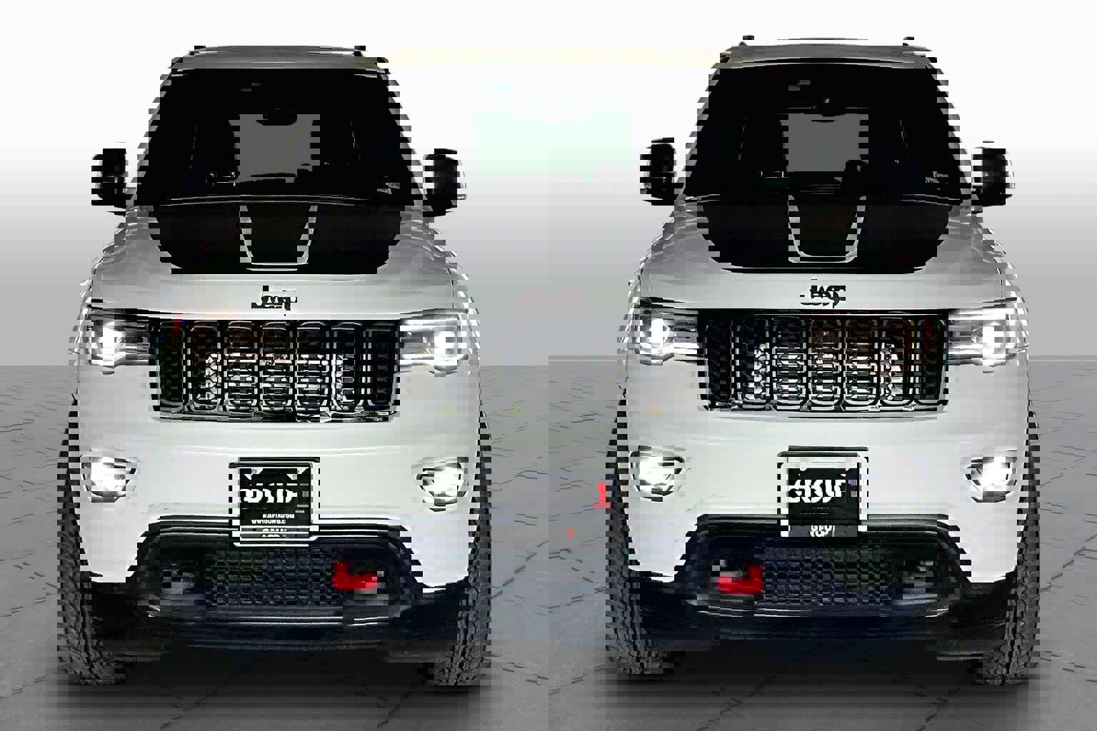 Used 2018 Jeep Grand Cherokee Trailhawk w/ Trailhawk Luxury Group image 3