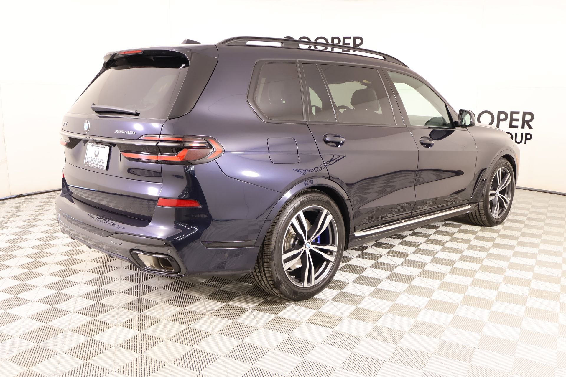 Used 2025 BMW X7 xDrive40i image 22