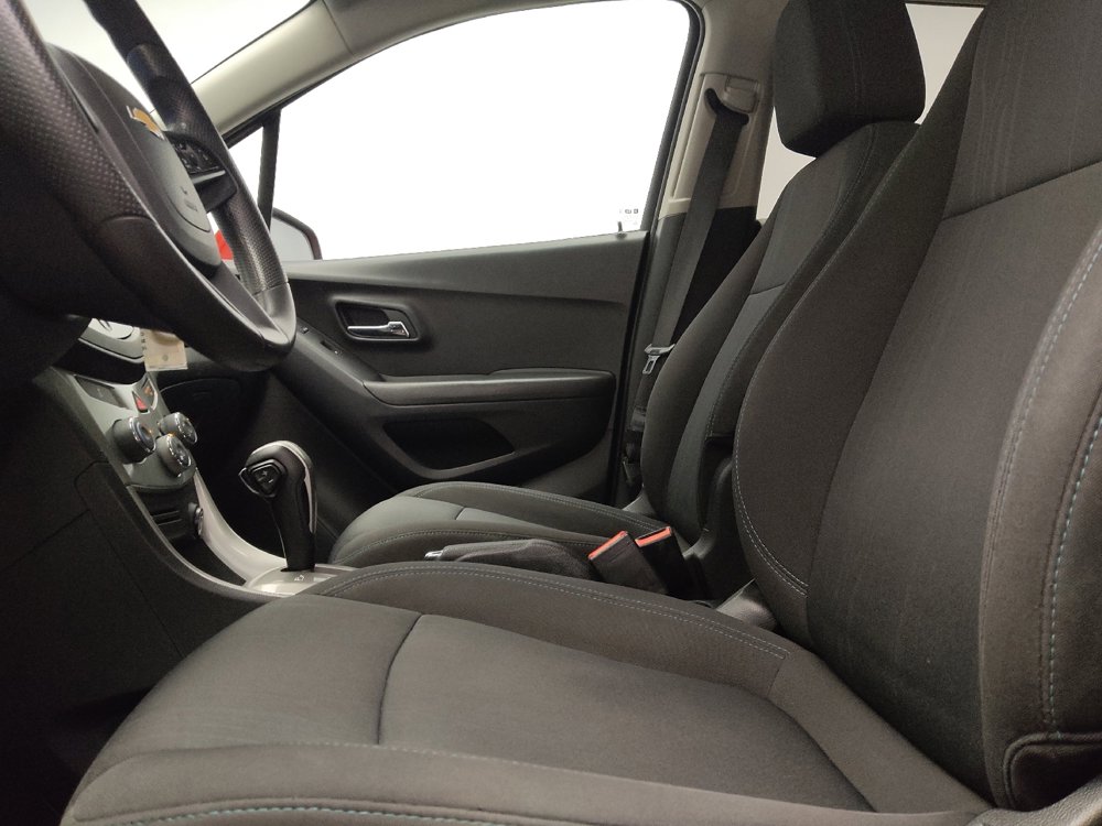 Used 2016 Chevrolet Trax LT FWD image 17