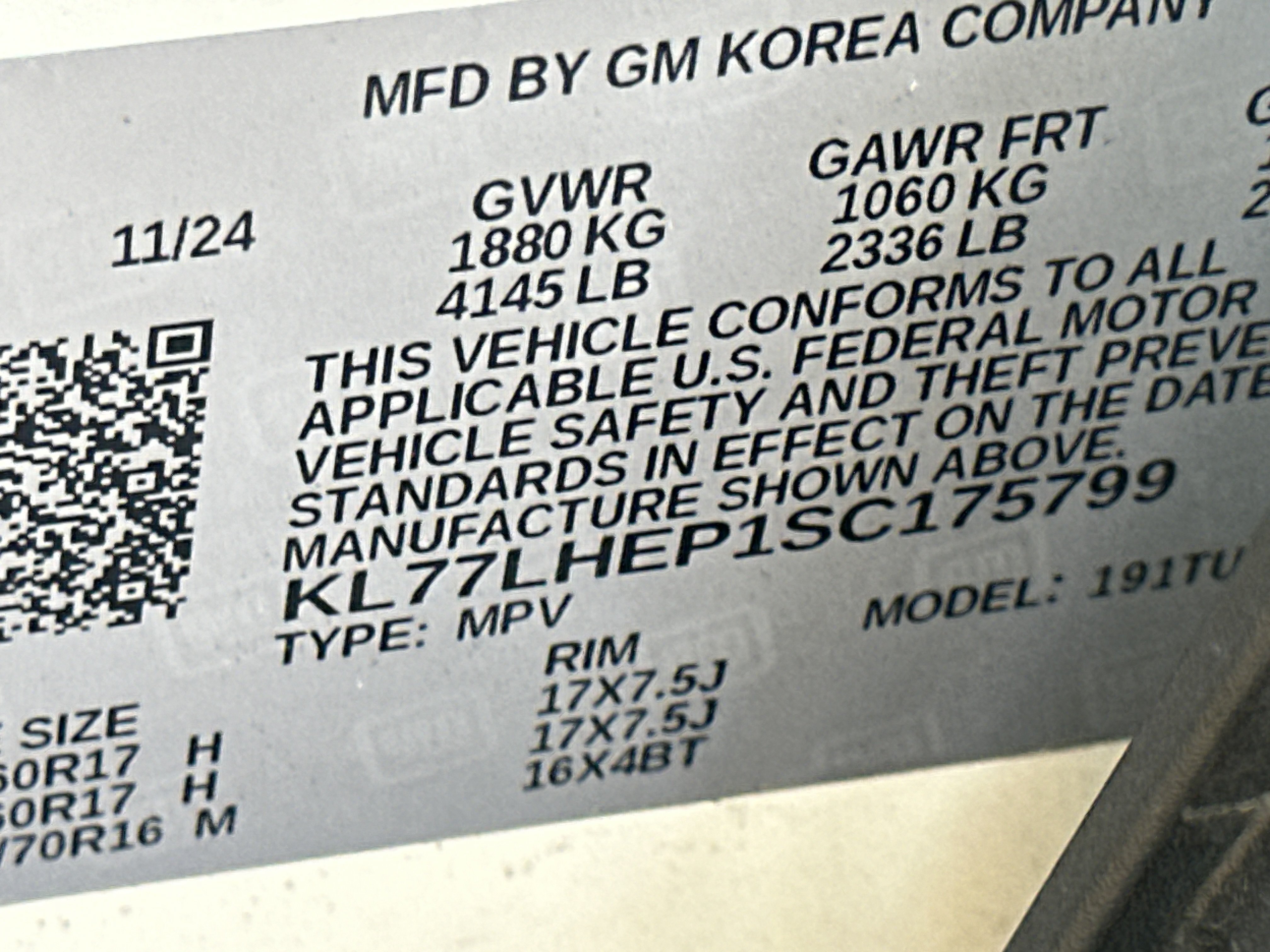 Used 2025 Chevrolet Trax LT FWD image 31