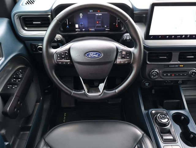 Used 2025 Ford Maverick Lariat w/ Black Appearance Package image 10