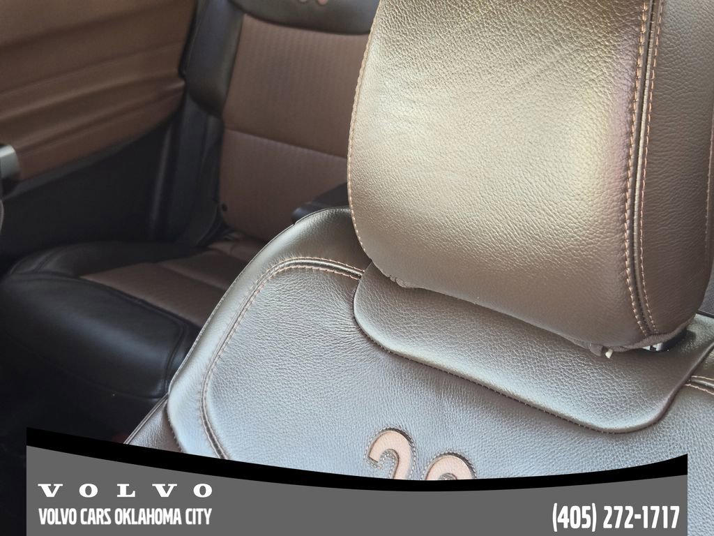 Used 2022 Ford Explorer King Ranch w/ Premium Technology Package image 15