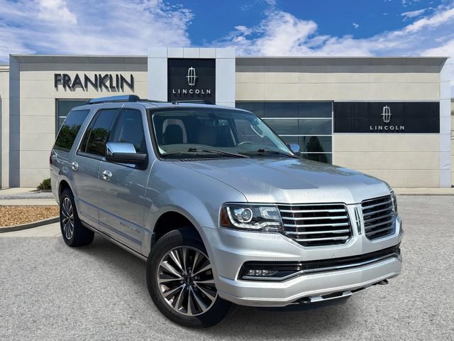 Used 2017 Lincoln Navigator Select AWD/4WD image 1
