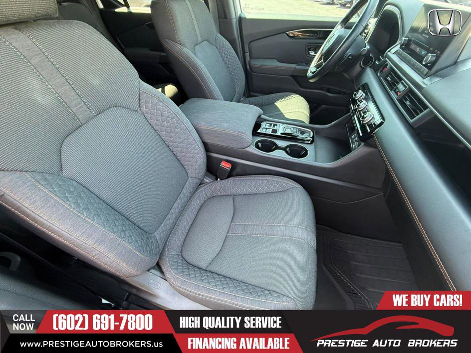 Used 2023 Honda Pilot Sport image 41