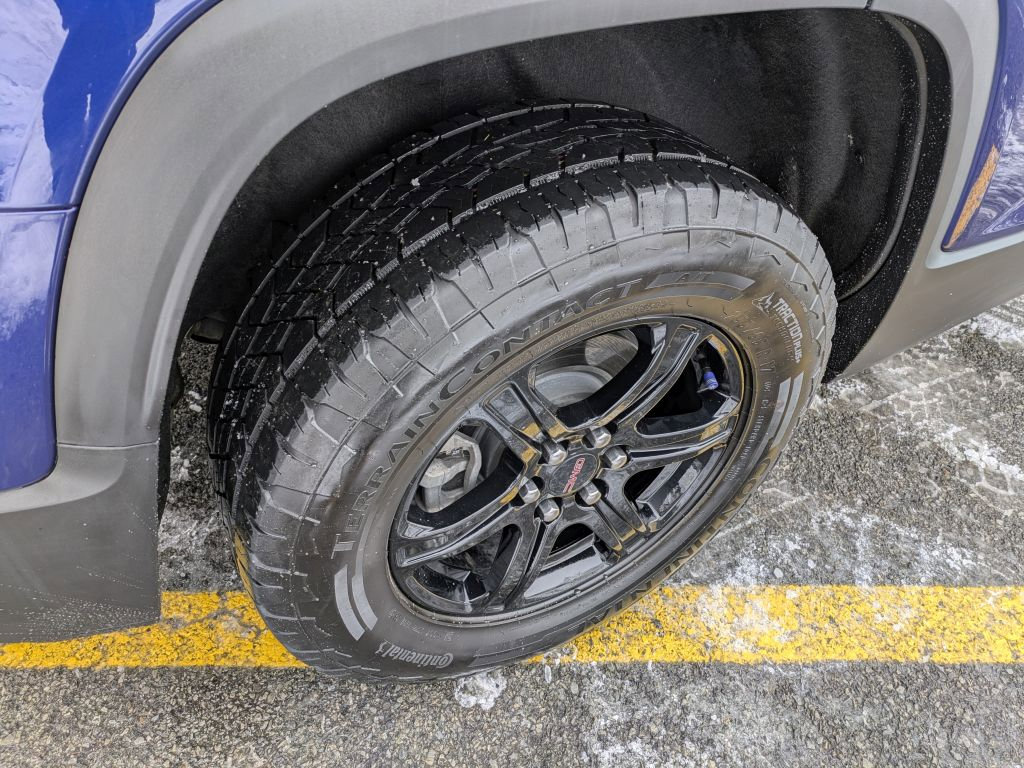 Certified 2023 GMC Acadia AT4 w/ Technology Package image 37