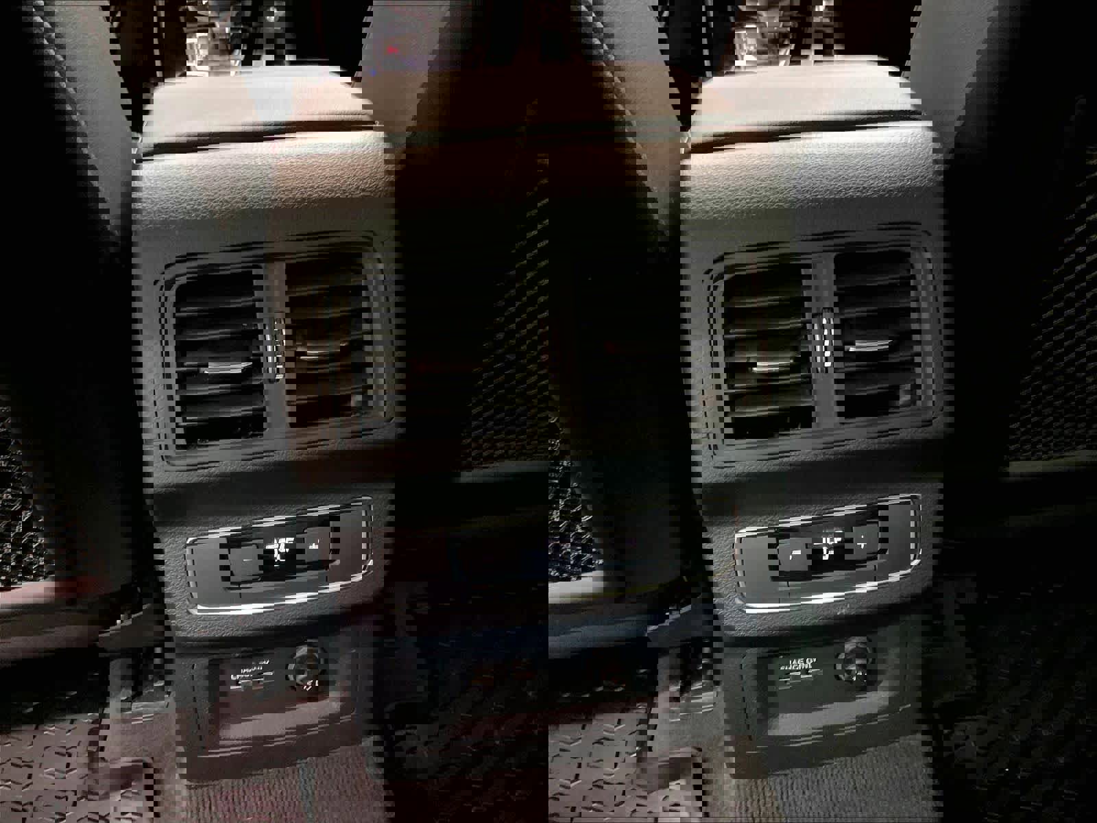 Used 2023 Audi Q5 2.0T Premium Plus w/ Premium Plus Package image 31