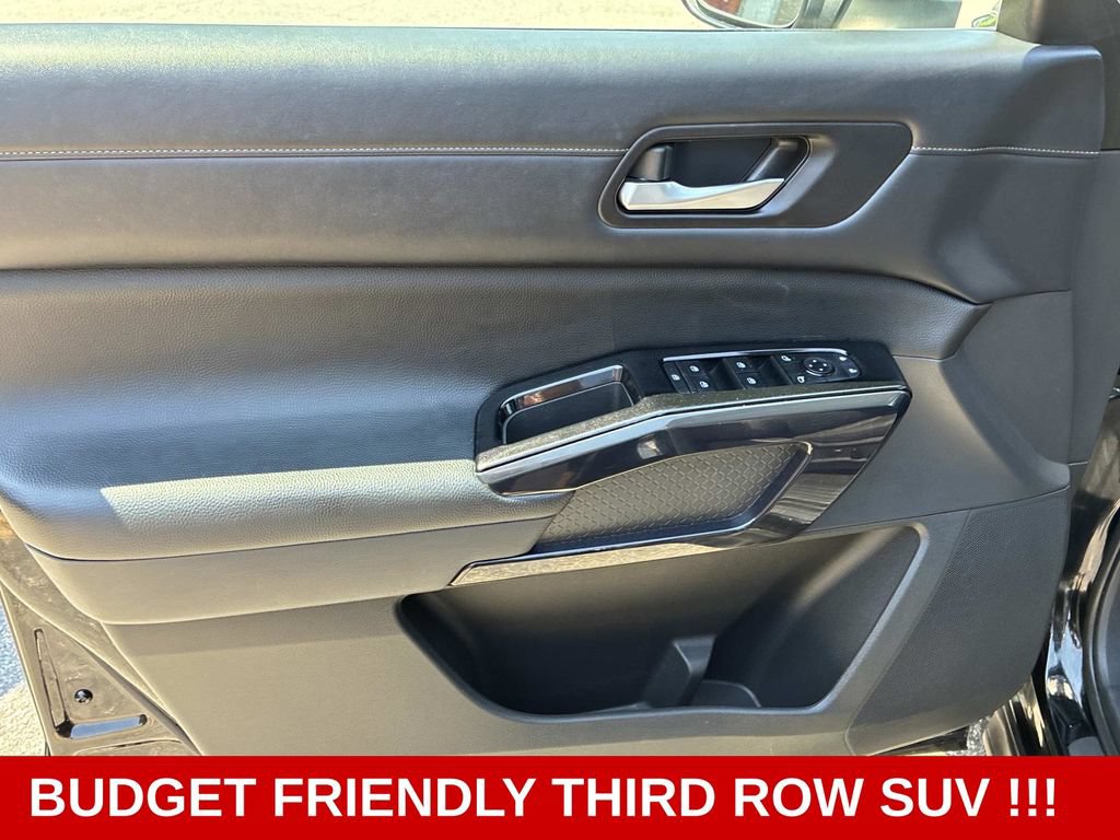 Certified 2022 Nissan Pathfinder SV FWD image 20