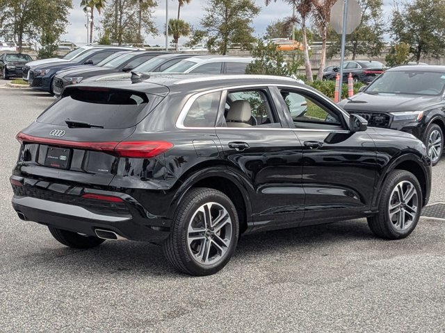 Certified 2025 Audi Q5 Premium w/ Convenience Package image 5